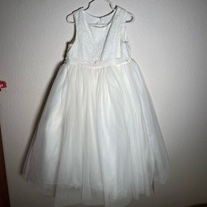 Lace and Mesh Flower Girl Dress Size 5